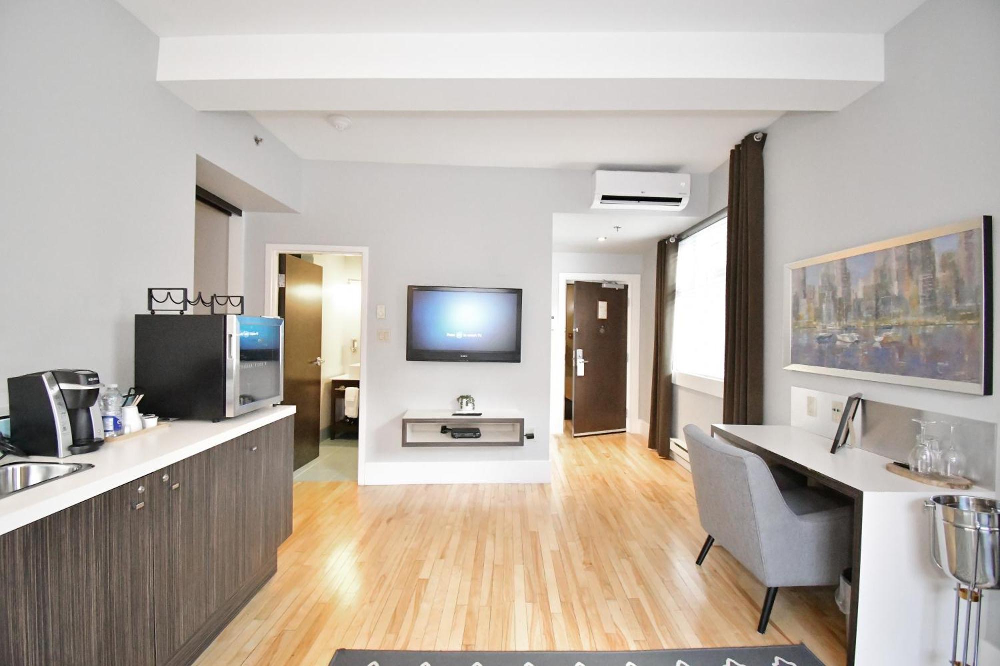 St James Gate By Bower Boutique Hotels Moncton Room photo