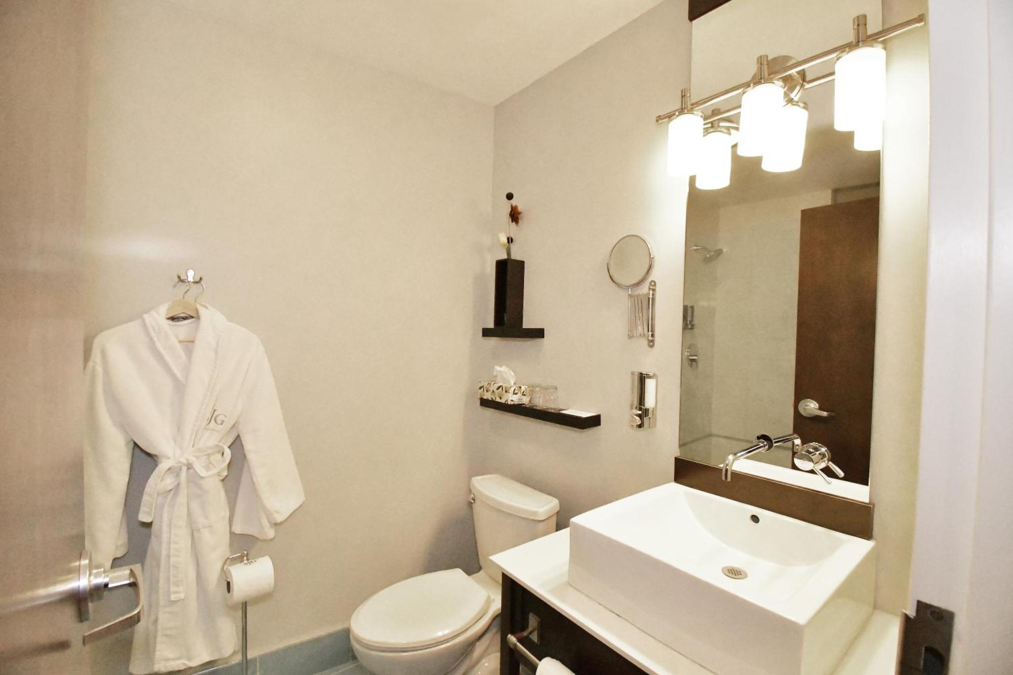 St James Gate By Bower Boutique Hotels Moncton Room photo